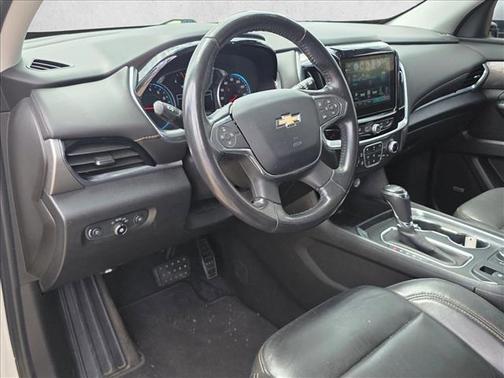 Silver Ice Metallic 2019 Chevrolet Traverse LT Leather