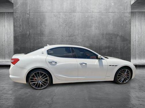 2020 Maserati Ghibli GranLusso