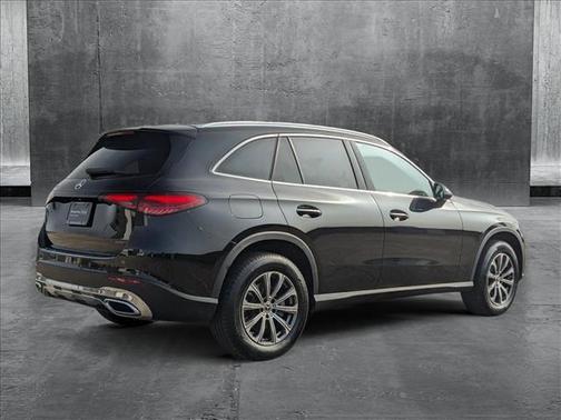 2025 Mercedes-Benz GLC 300 Base