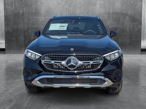 2025 Mercedes-Benz GLC 300 Base