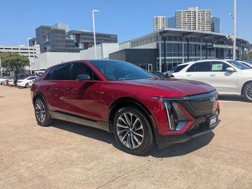 2024 Cadillac LYRIQ Sport