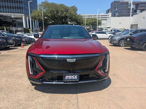 2024 Cadillac LYRIQ Sport