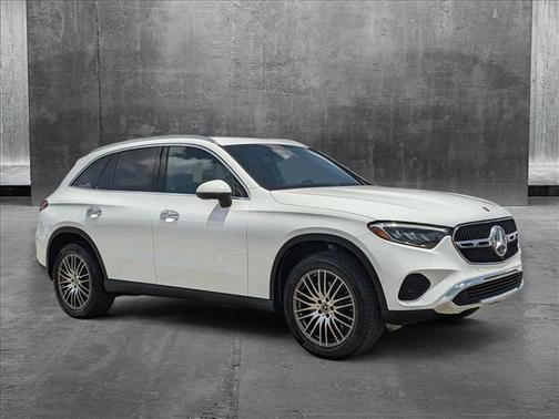 2025 Mercedes-Benz GLC 300 Base