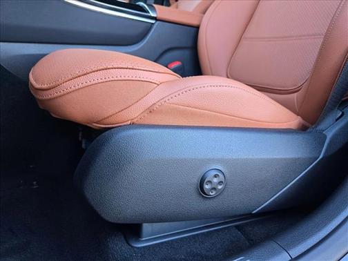 2026 Mercedes-Benz GLC 300 Base