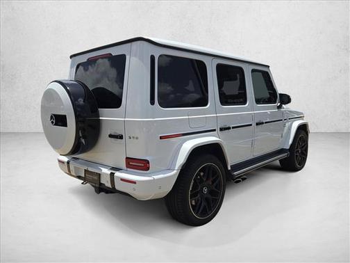 MANUFAKTUR Moonlight White Metallic 2025 Mercedes-Benz AMG G 63 AMG G 63