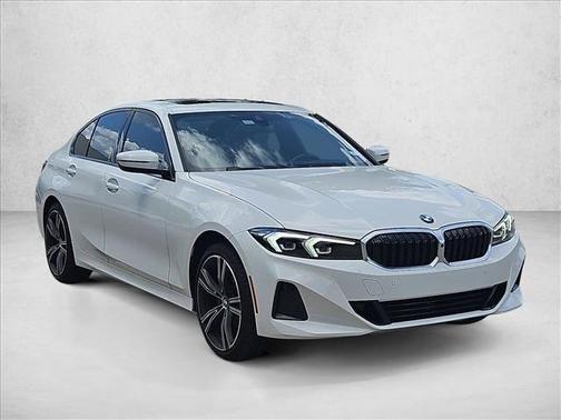 Alpine White 2023 BMW 330 330i