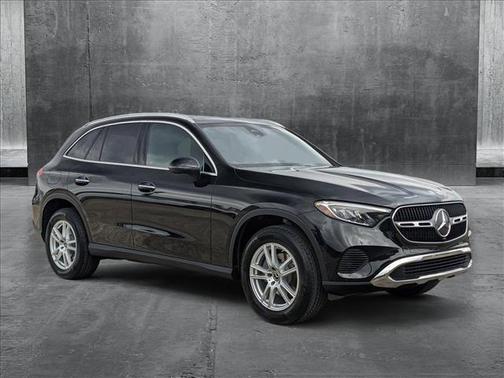 2025 Mercedes-Benz GLC 300 Base