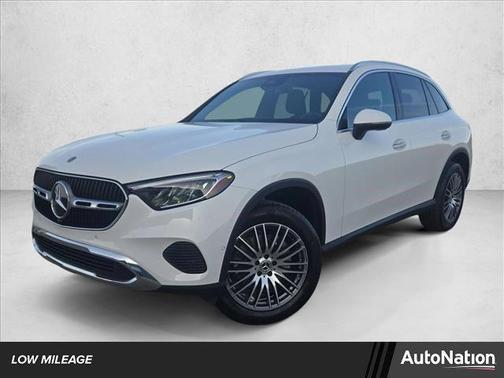 2026 Mercedes-Benz GLC 300 Base