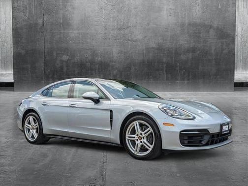 2021 Porsche Panamera 4