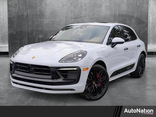 2022 Porsche Macan Base
