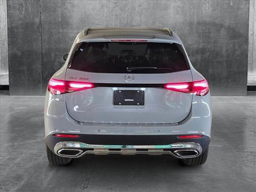 2025 Mercedes-Benz GLC 300 Base