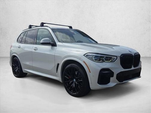 2022 BMW X5 M50i