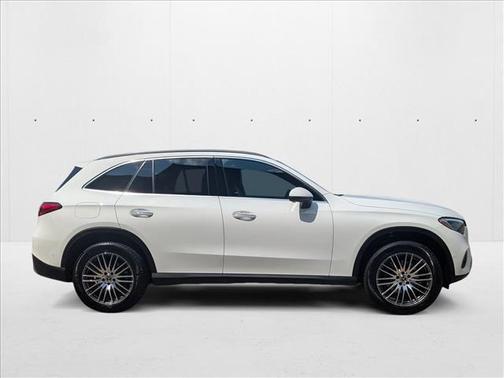 2025 Mercedes-Benz GLC 300 Base