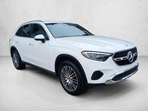 Polar White 2026 Mercedes-Benz GLC 300 Base