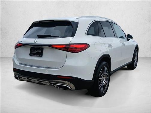 Polar White 2026 Mercedes-Benz GLC 300 Base