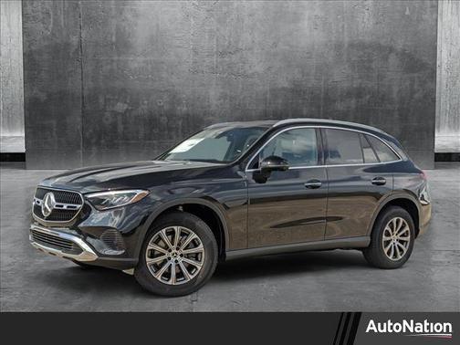2025 Mercedes-Benz GLC 300 Base