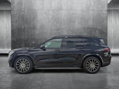 2025 Mercedes-Benz GLS 450 4MATIC