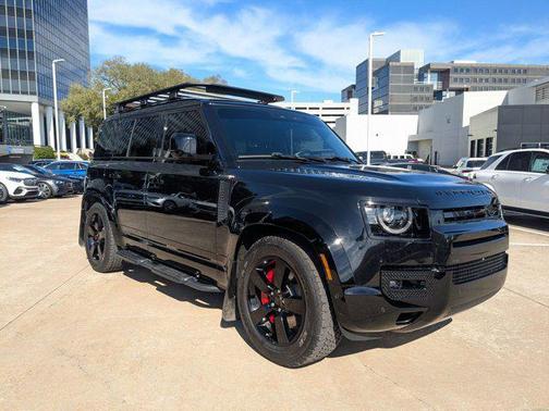 2025 Land Rover Defender 110 P400 S