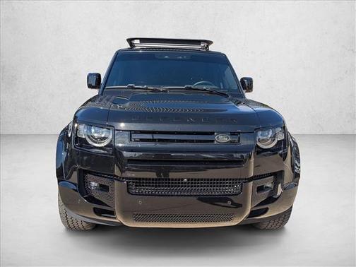 2025 Land Rover Defender 110 P400 S