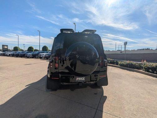 2025 Land Rover Defender 110 P400 S