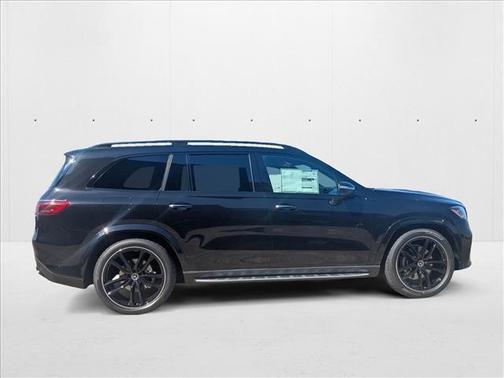 2026 Mercedes-Benz GLS 450 4MATIC