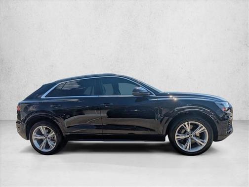 2023 Audi Q8 55 Premium