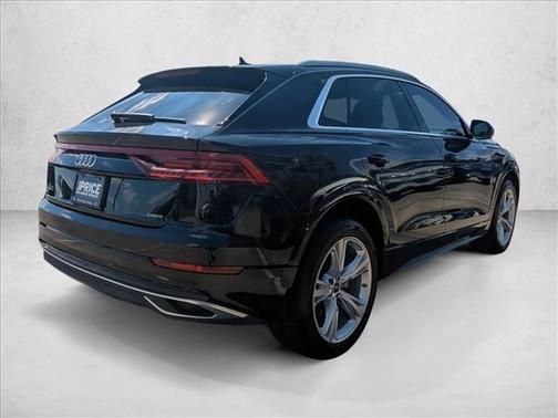 2023 Audi Q8 55 Premium