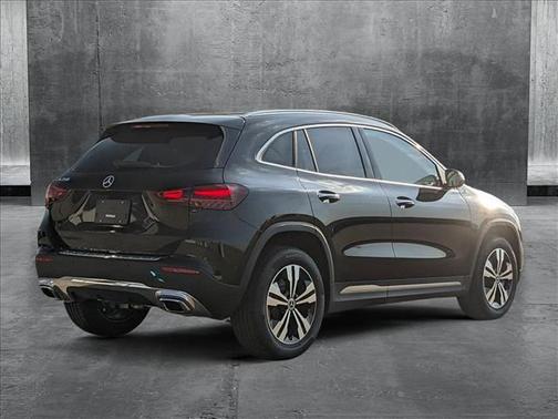 2025 Mercedes-Benz GLA 250 Base