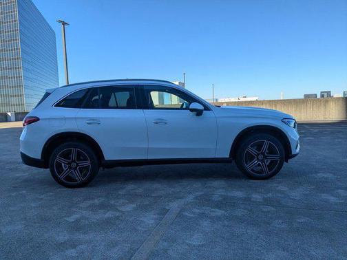 2026 Mercedes-Benz GLC 300 Base