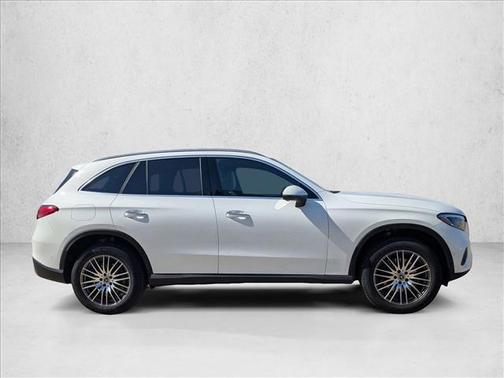 2026 Mercedes-Benz GLC 300 Base