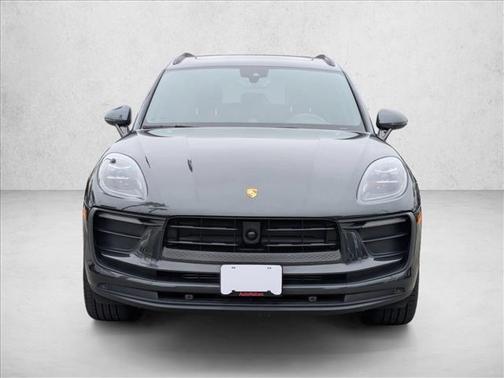 2024 Porsche Macan AWD