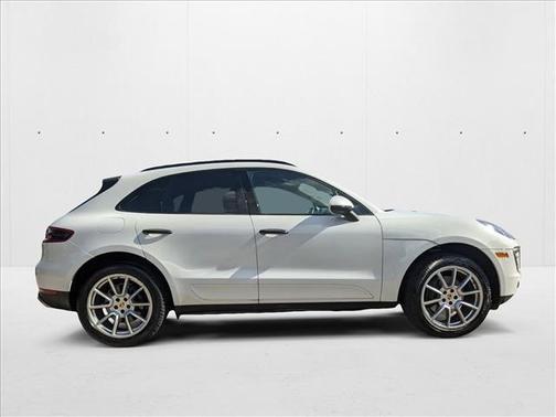 2018 Porsche Macan AWD