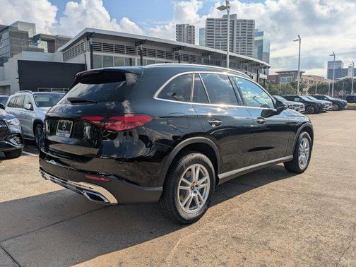 2026 Mercedes-Benz GLC 300 Base