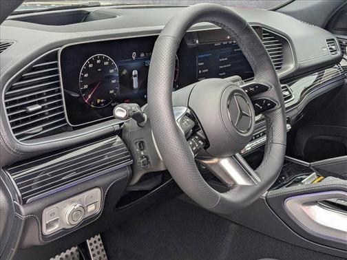 2025 Mercedes-Benz GLS 580 4MATIC