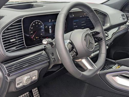 2025 Mercedes-Benz GLS 580 4MATIC