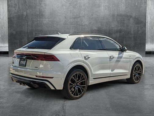 2023 Audi Q8 55 Prestige
