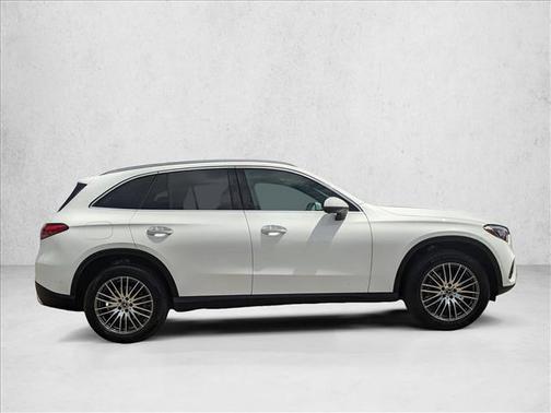 2025 Mercedes-Benz GLC 300 Base