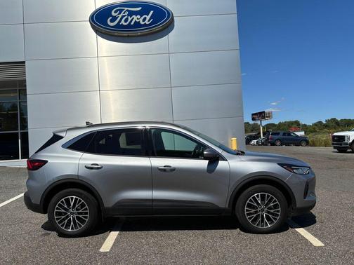 2024 Ford Escape PHEV SE