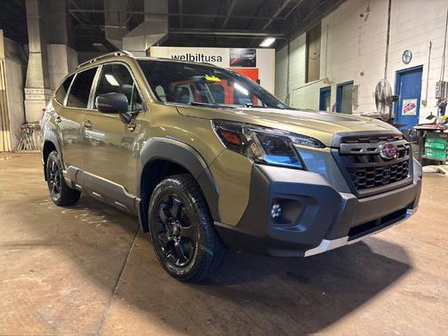 Autumn Green Metallic 2023 Subaru Forester Wilderness