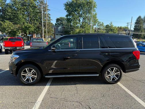 2022 Ford Expedition XLT