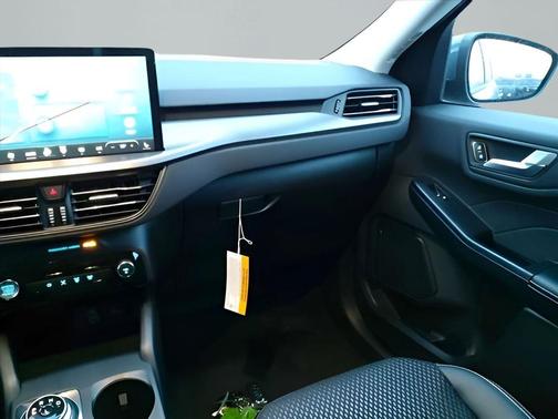 2024 Ford Escape PHEV SE