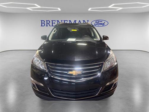 Mosaic Black Metallic 2016 Chevrolet Traverse 1LT