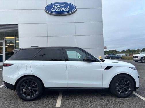 2025 Land Rover Range Rover Sport SE