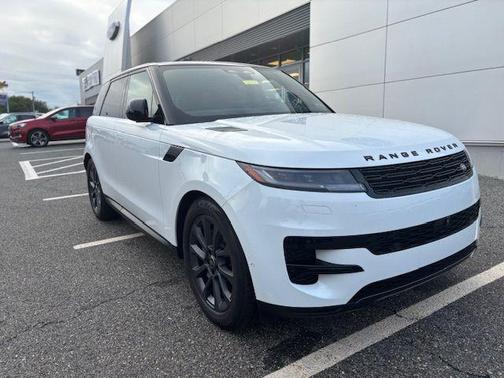 2025 Land Rover Range Rover Sport SE
