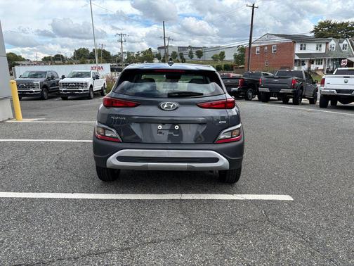2022 Hyundai KONA SE