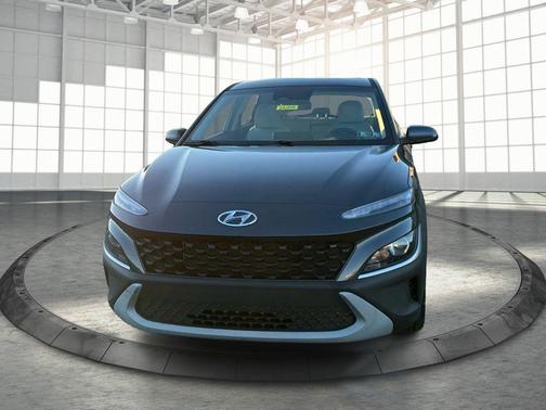 2022 Hyundai KONA SE