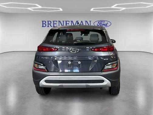 2022 Hyundai KONA SE