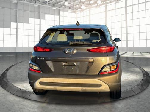 2022 Hyundai KONA SE