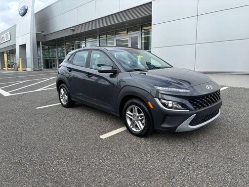 2022 Hyundai KONA SE