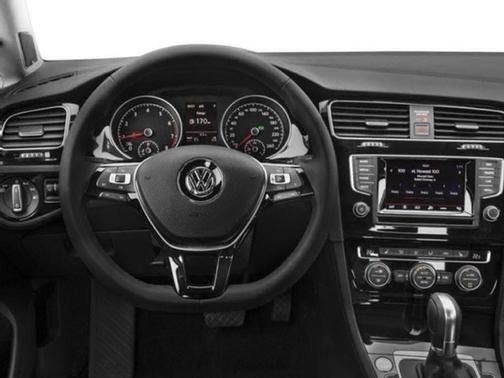 2016 Volkswagen Golf SportWagen TSI S 4-Door